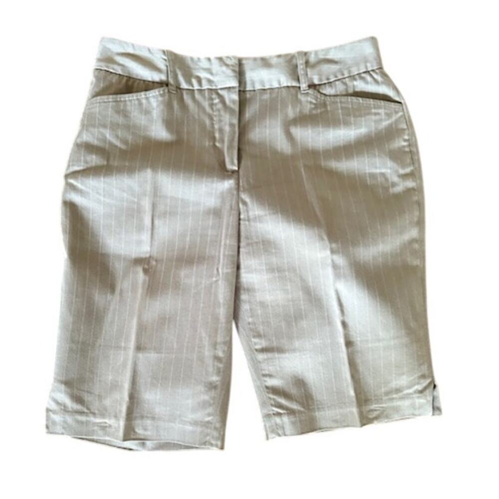 Studio London Taupe Pinstripe Bermuda Shorts – Size 6P